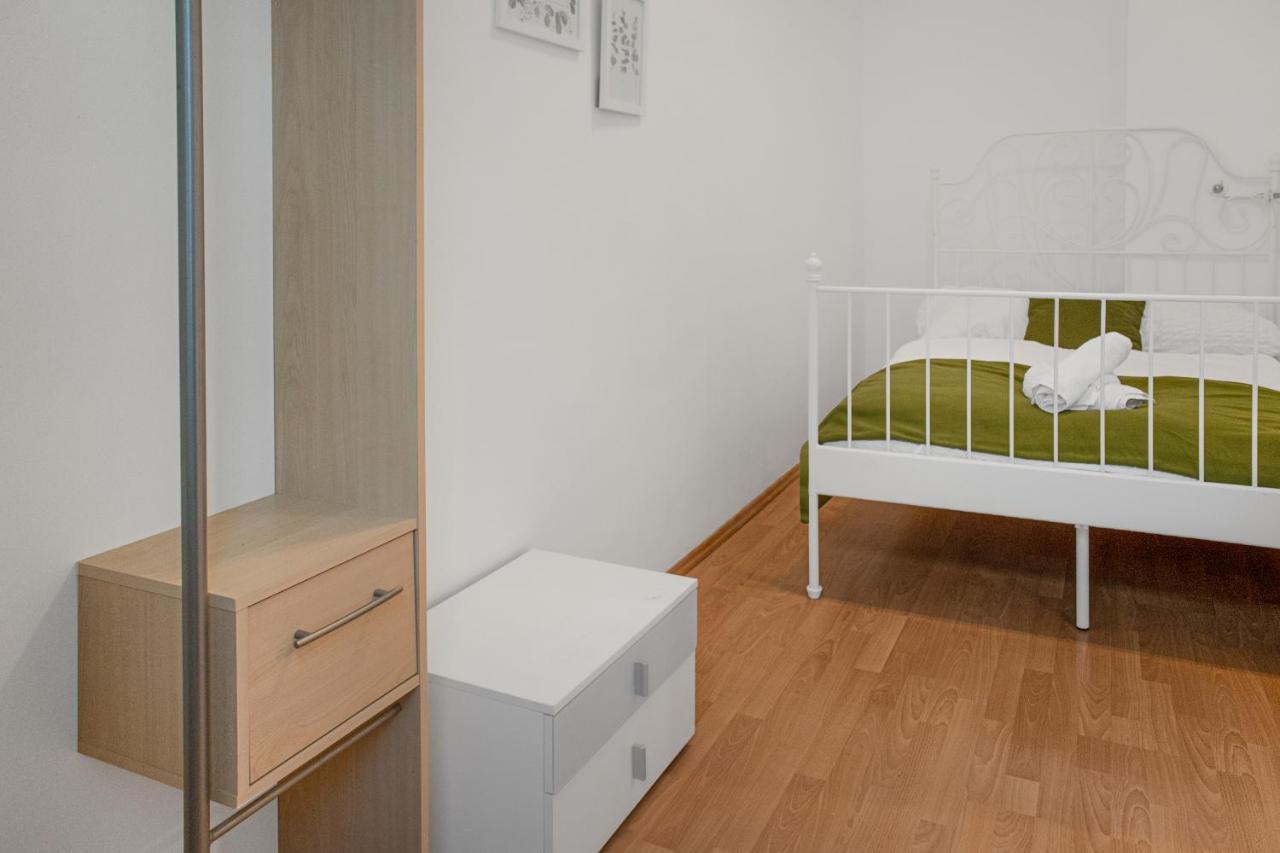 Elegant 2Br Apartment - Near Bahnhof Wien Meidling エクステリア 写真